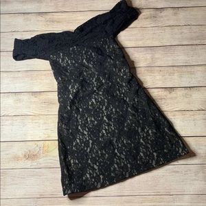 Victoria Secret Lace Off The Shoulder Crossback Top Size Medium